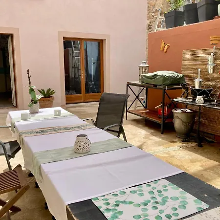 Casa *
